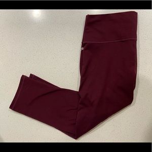 Fabletics PowerHold 18” leggings size Large